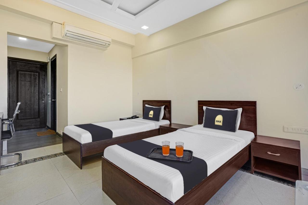 Townhouse Oak Hotel Rama Nashik Εξωτερικό φωτογραφία