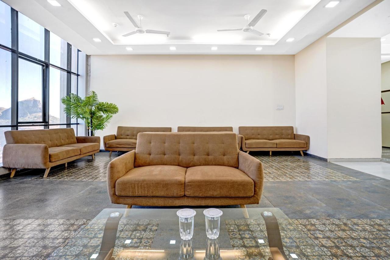 Townhouse Oak Hotel Rama Nashik Εξωτερικό φωτογραφία