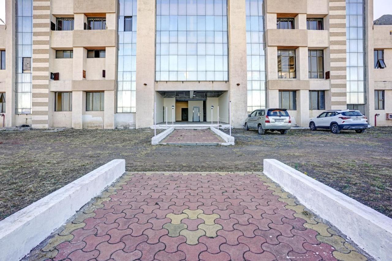 Townhouse Oak Hotel Rama Nashik Εξωτερικό φωτογραφία