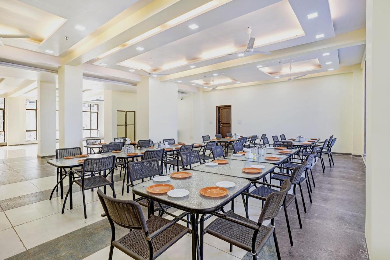Townhouse Oak Hotel Rama Nashik Εξωτερικό φωτογραφία