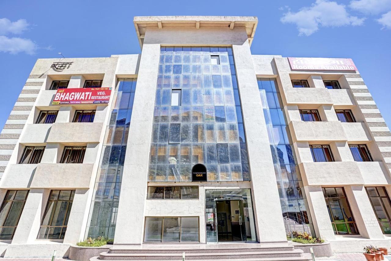 Townhouse Oak Hotel Rama Nashik Εξωτερικό φωτογραφία